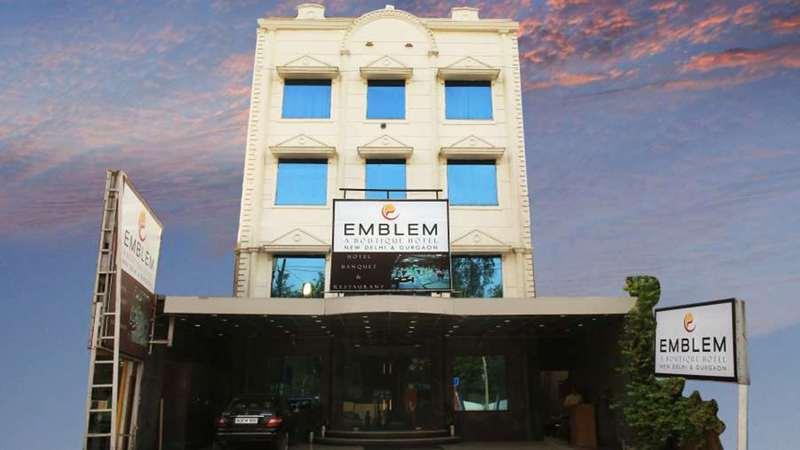 Emblem Hotel Sector 14 Gurgaon Eksteriør billede