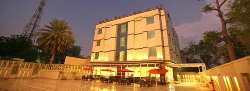 Emblem Hotel Sector 14 Gurgaon Eksteriør billede