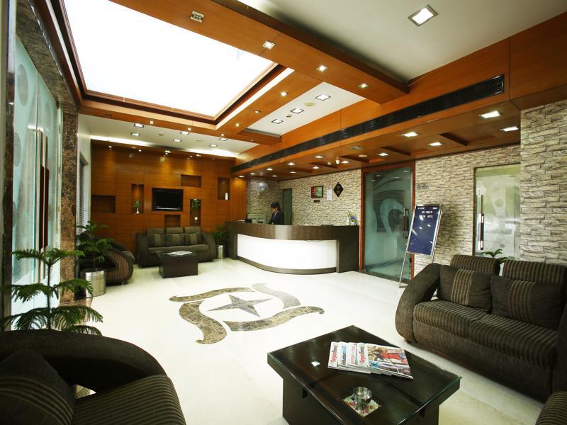 Emblem Hotel Sector 14 Gurgaon Eksteriør billede